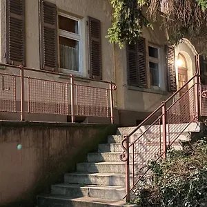 Altbauwohnung Ost Privatunterkunft Stuttgart
